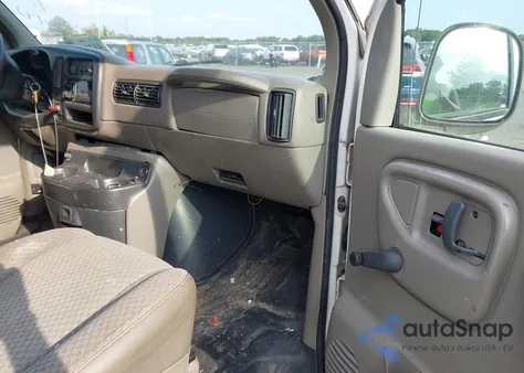 1999 GMC Savana Standard из США, поврежденный, VIN 1GTFG25MXX1069117